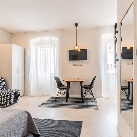 L&B Old Town Studio Apartments بولا المظهر الخارجي الصورة