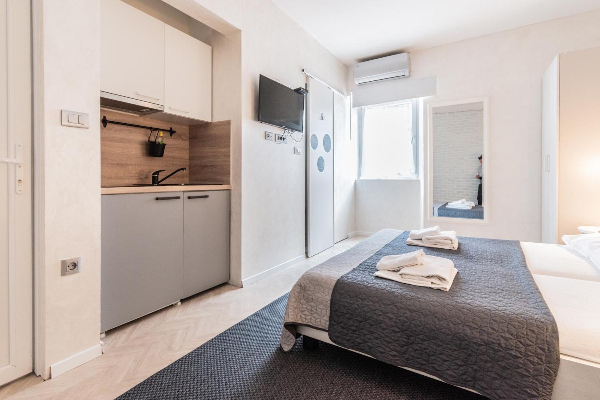 L&B Old Town Studio Apartments بولا الغرفة الصورة