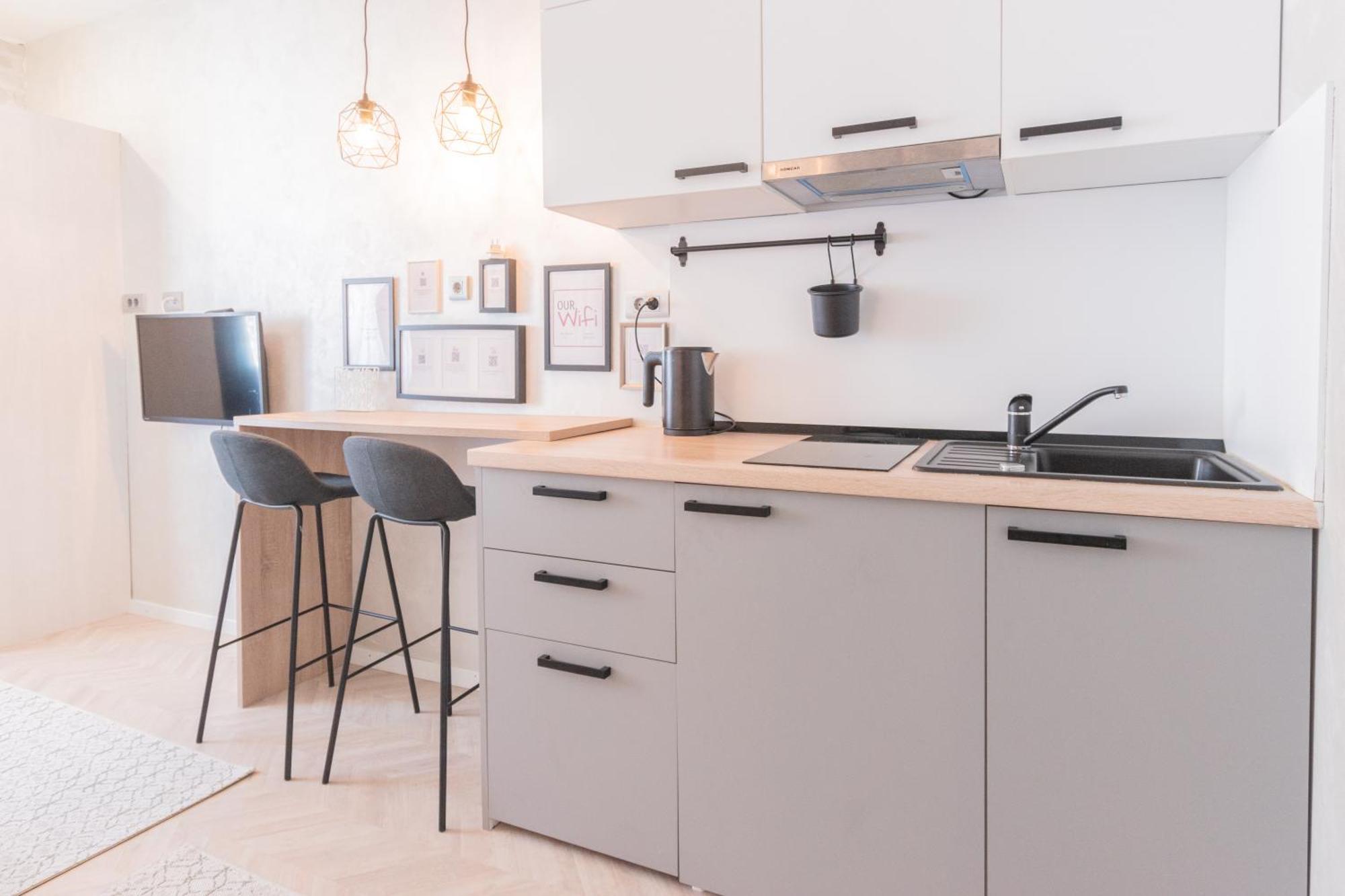 L&B Old Town Studio Apartments بولا المظهر الخارجي الصورة