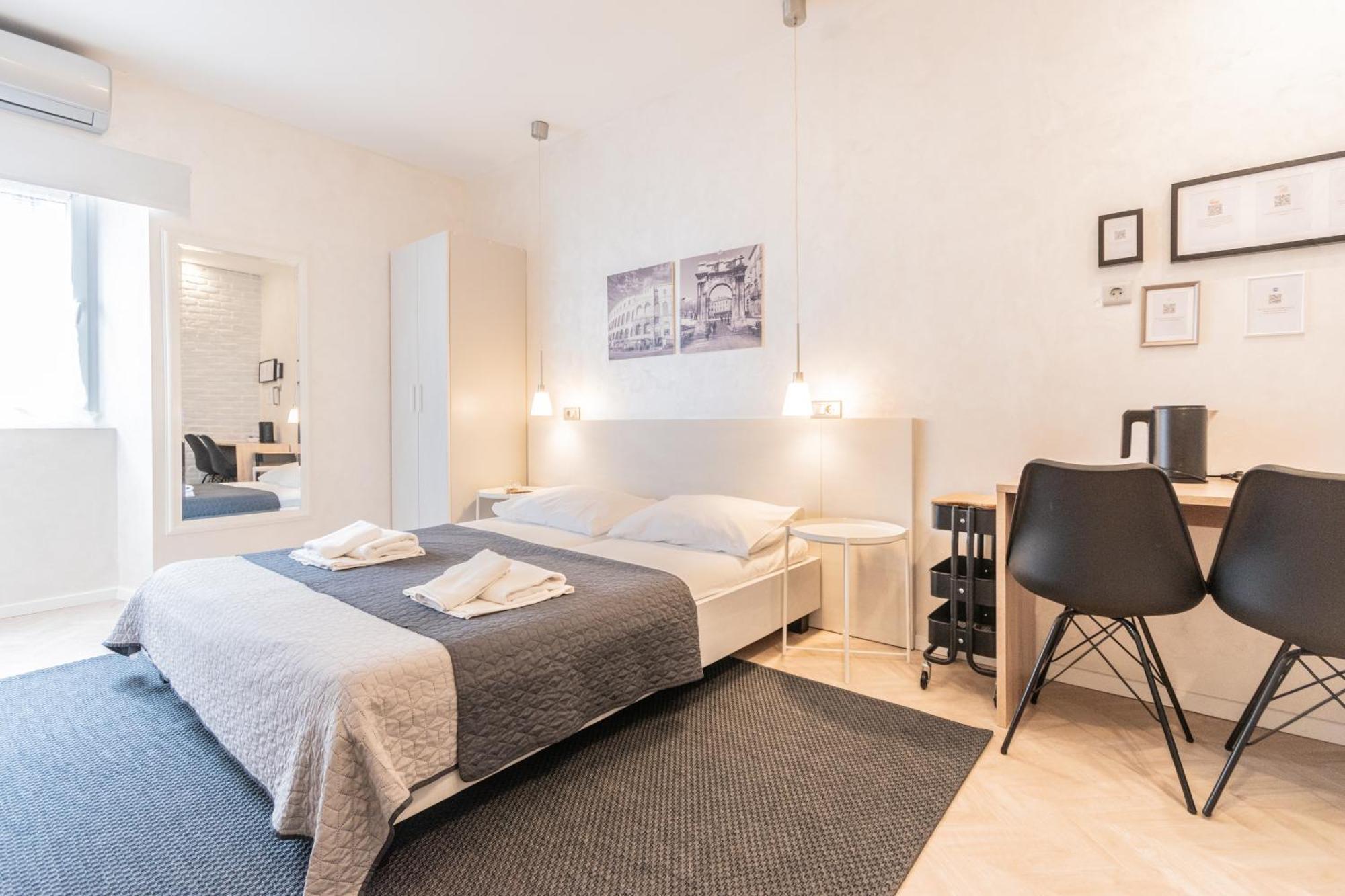 L&B Old Town Studio Apartments بولا الغرفة الصورة