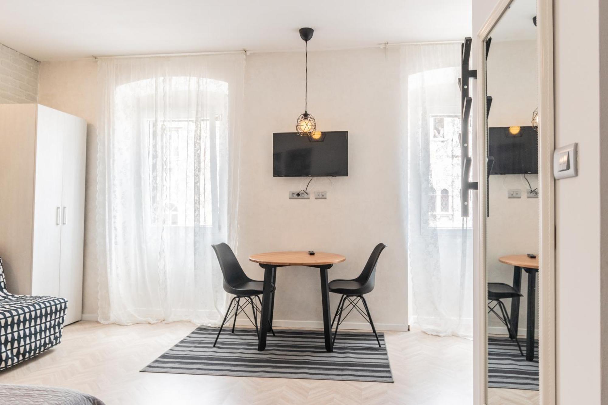 L&B Old Town Studio Apartments بولا المظهر الخارجي الصورة