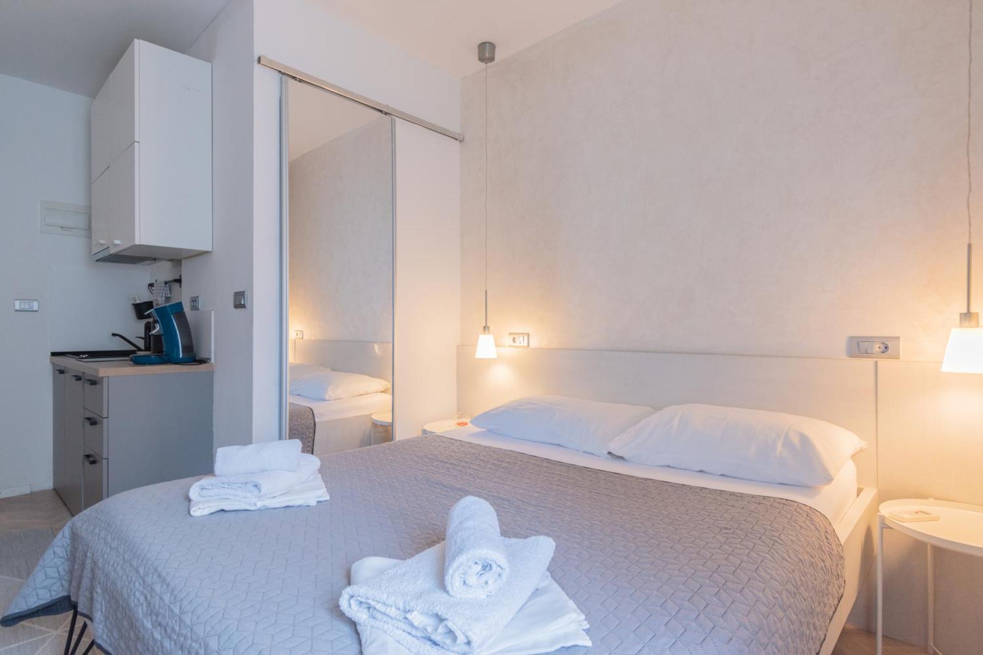 L&B Old Town Studio Apartments بولا المظهر الخارجي الصورة